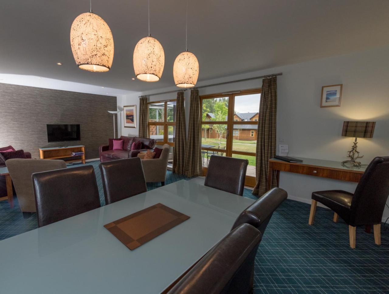 Loch Lomond Waterfront Luxury Lodge Balmaha