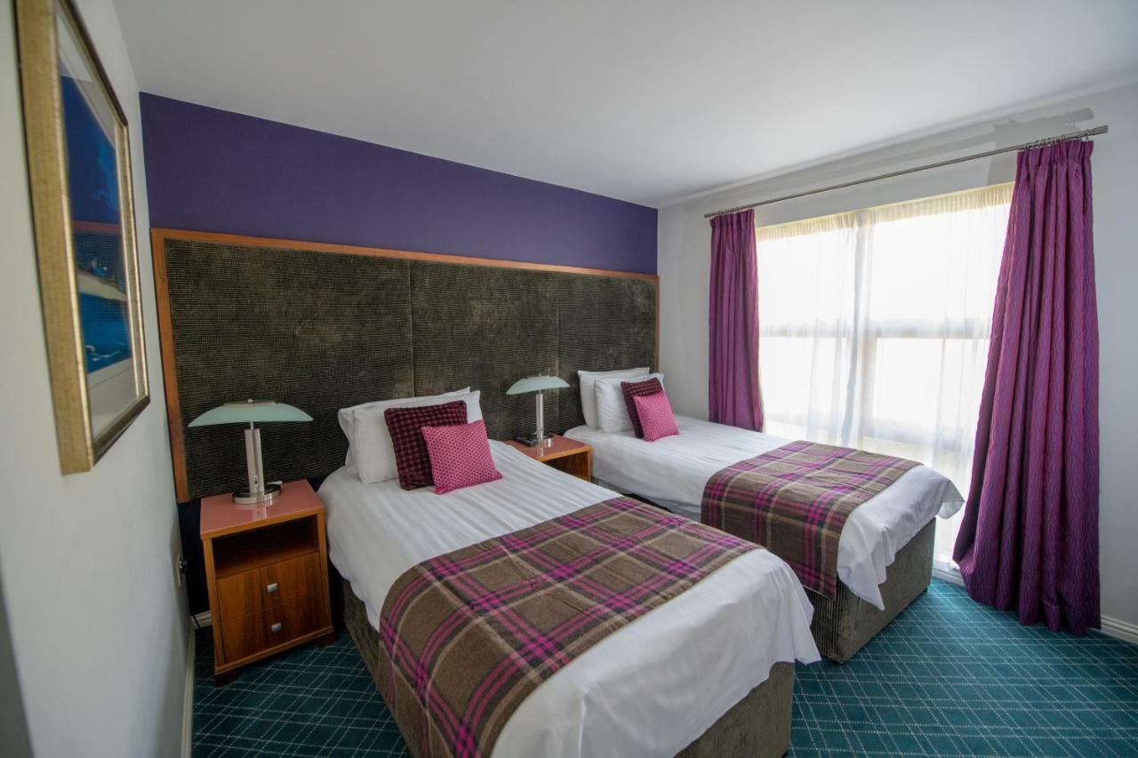 Loch Lomond Waterfront Luxury * Balmaha
