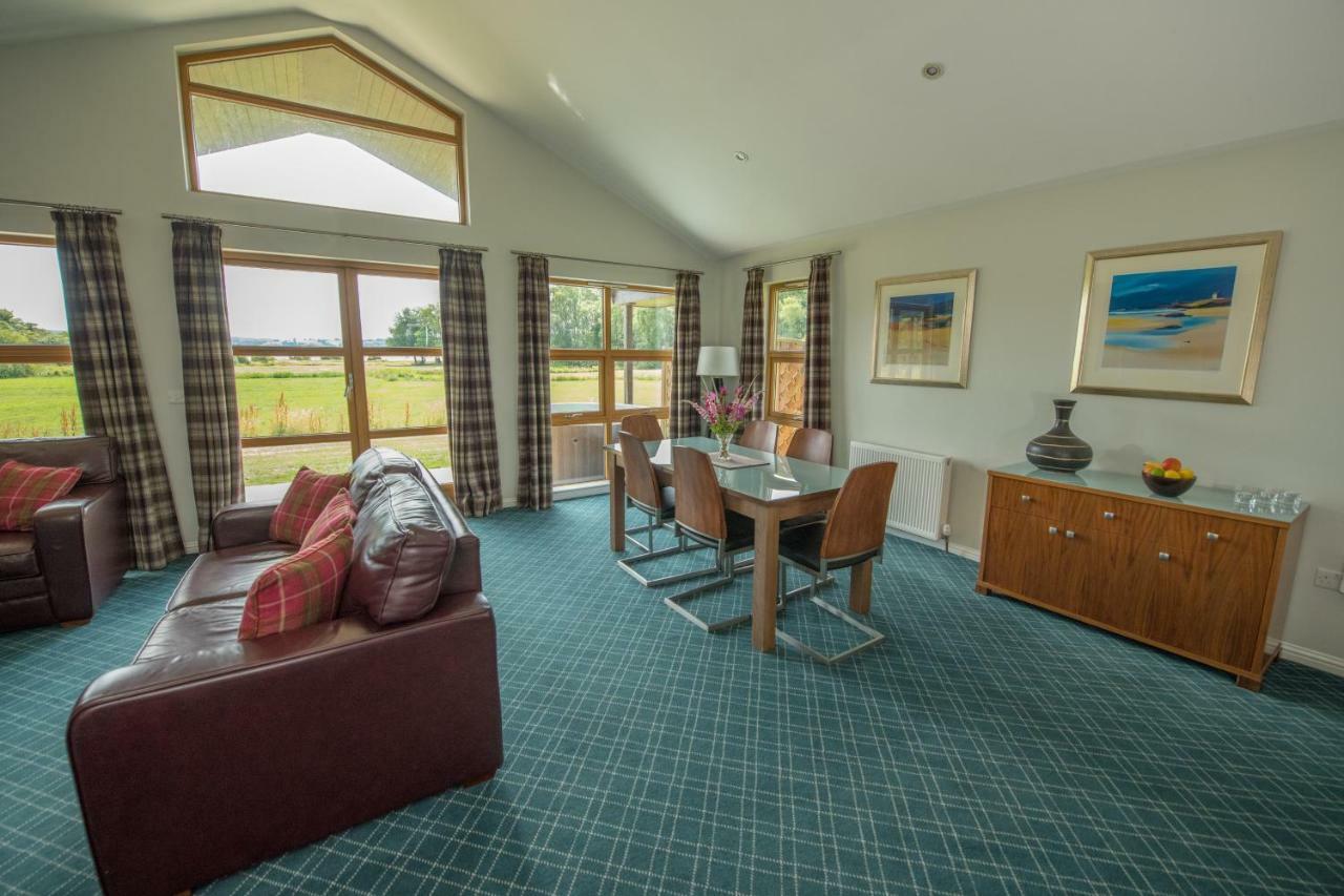 Loch Lomond Waterfront Luxury * Balmaha