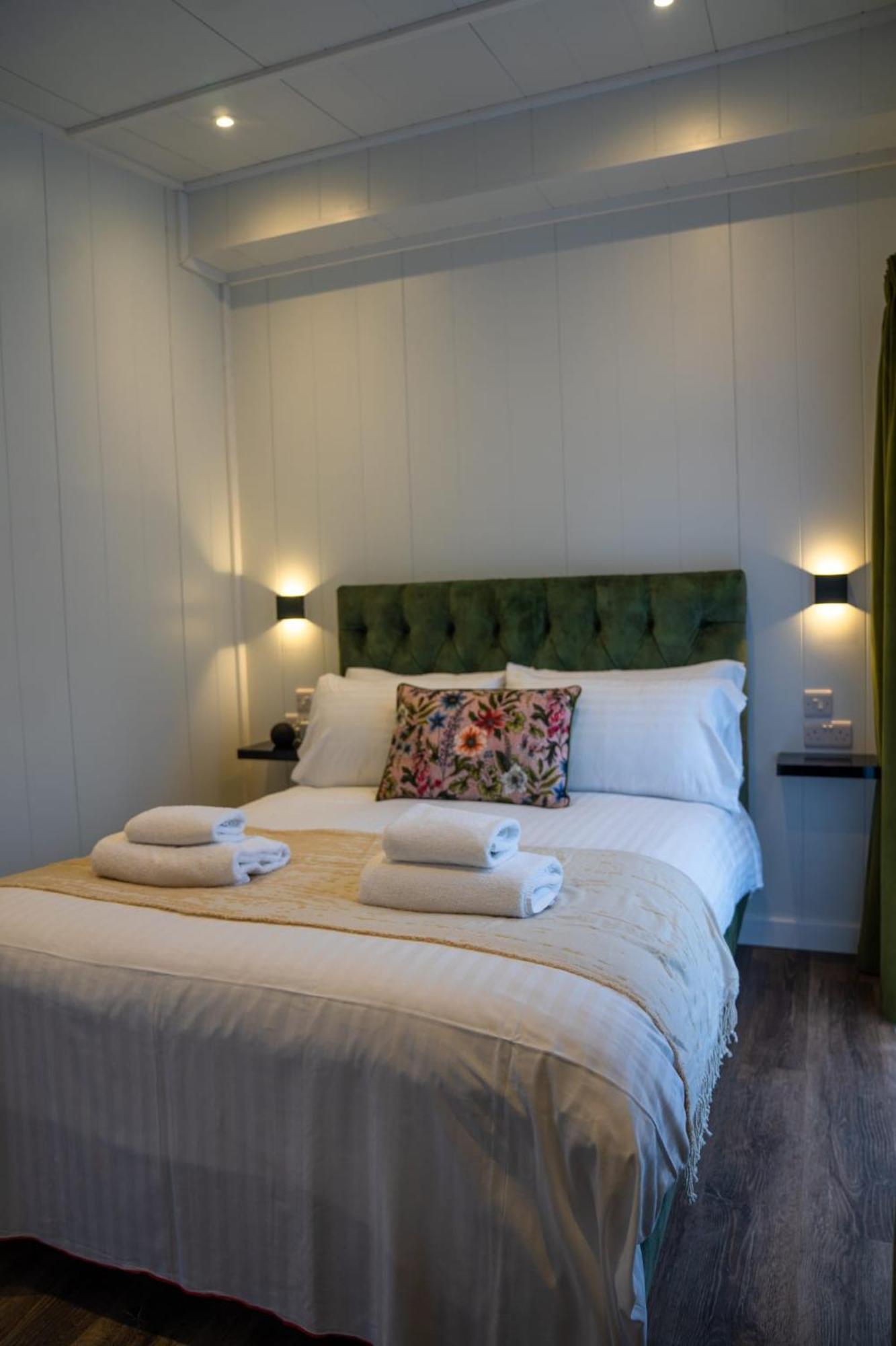 Loch Lomond Waterfront Luxury *